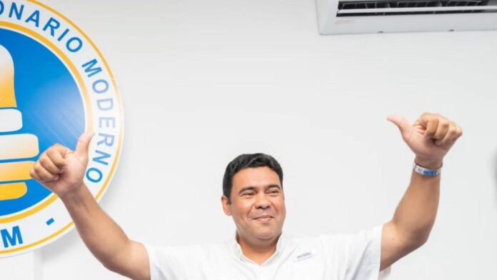 Cholitín, senador de la Altagracia por el PRM propone ley para regular «discurso de odio» en redes sociales