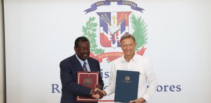 Cancillería formaliza cooperación médica y logística con Kenia para misión en Haití