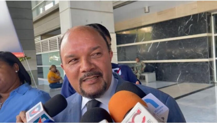 Cuatro nuevas denuncias contra propietarios del Jet Set; acusan al MP de inacción tras 54 días sin interrogar a Antonio Espaillat