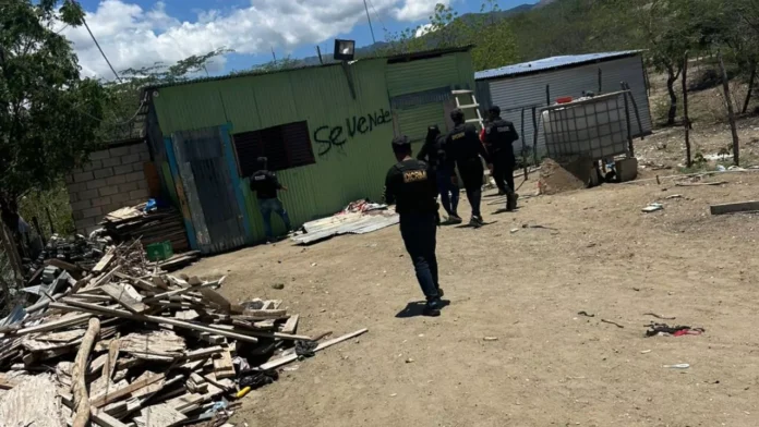 Rescatan en Azua a dos menores desaparecidas en Los Alcarrizos; mujer detenida por presunta retención ilegal