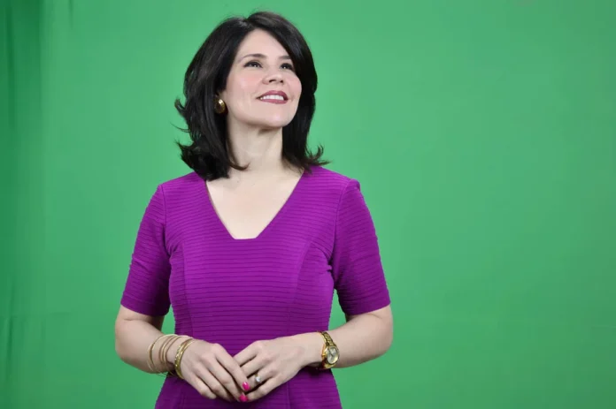 Alicia Ortega advierte que regulación estatal a medios puede perjudicar la libertad de expresión