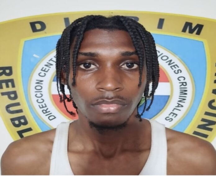 Arrestan a delivery que fingió auto asalto para quedarse con 42 mil pesos en San Pedro de Macorís