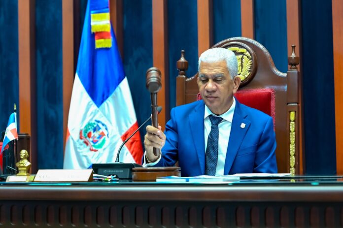 Senado aprueba reforma a ley de trata de personas con penas de hasta 25 años e inhabilitación a funcionarios