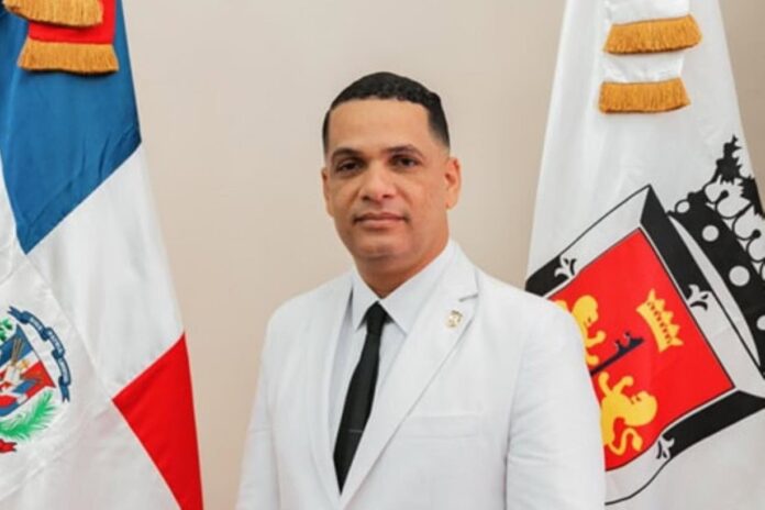Edickson Herrera Silvestre, regidor del PRM, se entrega en EE.UU. por cargos federales de narcotráfico