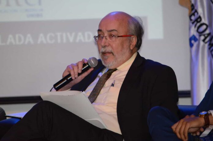 Eric Raful pide mejorar proyecto de ley sobre libertad de expresión; advierte que se debatirá en terreno constitucional