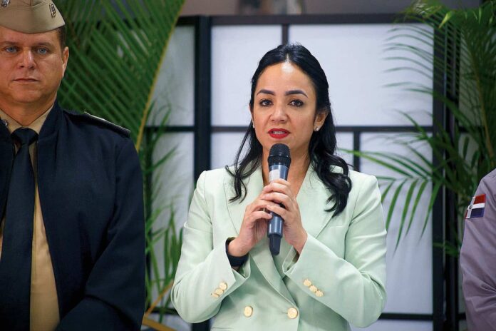 Ministra de Interior lamenta muerte de parturienta haitiana y asegura que hospitales están abiertos para todos