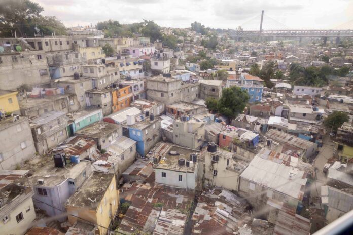 Gobierno defiende legalidad y transparencia del proyecto de readecuación en Las Lilas