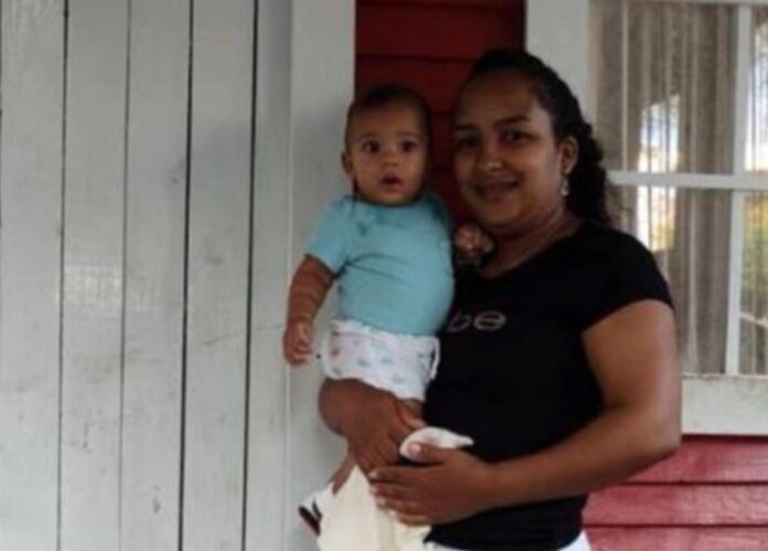 Familiares buscan a Ana Iris Ventura y su bebé de ocho meses, desaparecidos desde el martes en San Francisco de Macorís