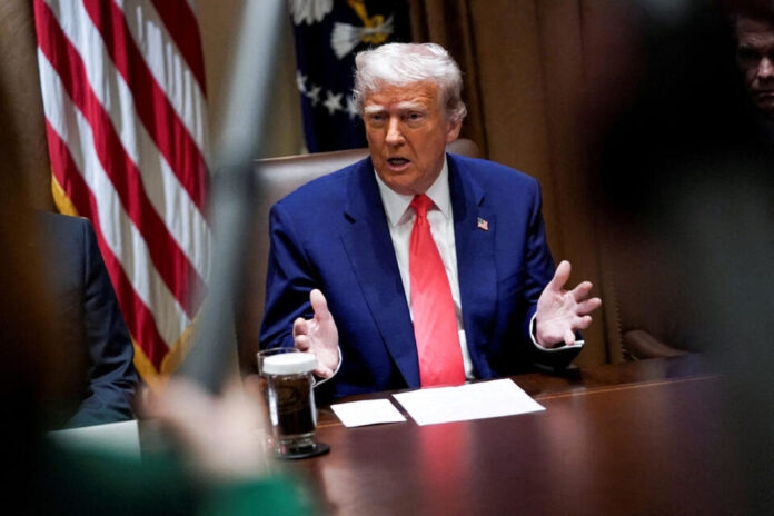 Trump da 90 días más a TikTok para encontrar comprador no chino y evitar su prohibición en EE.UU.