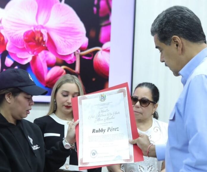 Gobierno venezolano otorga nacionalidad póstuma y distinción oficial al merenguero dominicano Rubby Pérez