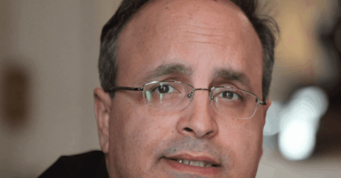 OEA enfrenta serias limitaciones para responder a la crisis en Haití, advierte exembajador Frank Mora.