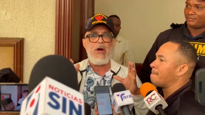 Imponen medidas de coerción al comunicador Ángel Martínez por presunta extorsión y difamación