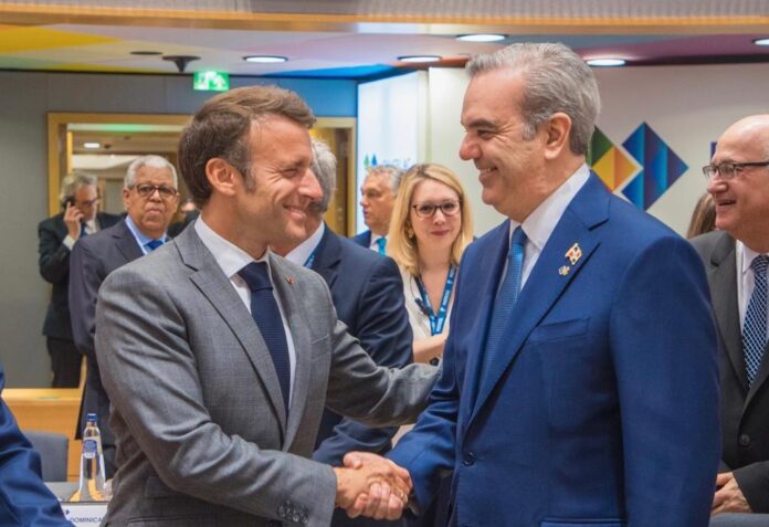 Francia ofrece financiar el 85% de proyectos clave de transporte en el Gran Santo Domingo.