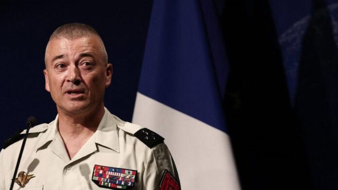 Alto mando francés advierte que Rusia representa una “amenaza duradera” para Europa.