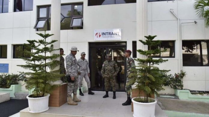 TSA rechaza amparo de Dekolor contra licitación de licencias de conducir.