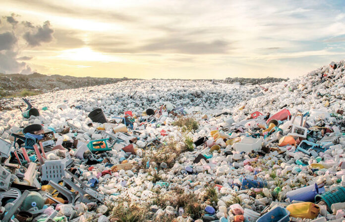 Diputados dan luz verde a modificación de ley de residuos sólidos pese a advertencias ambientales