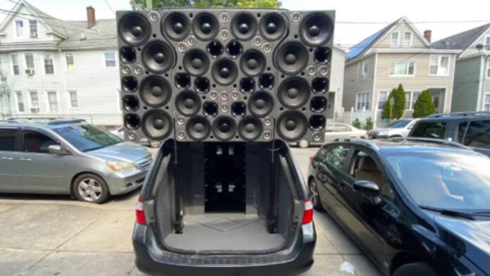 Fiestas con kitipó generan molestias en Nueva York; organizadores piden espacios regulados.