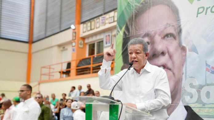 Leonel Fernández: “Con el gobierno del PRM el país ha retrocedido al siglo 19”.