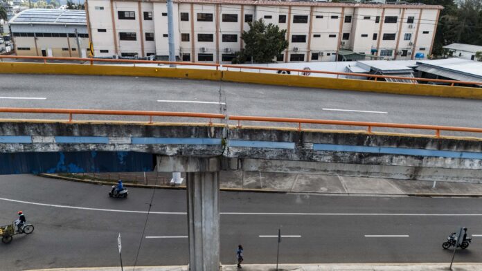 Preocupa grieta en elevado de la Churchill con Kennedy; piden inspección del MOPC.