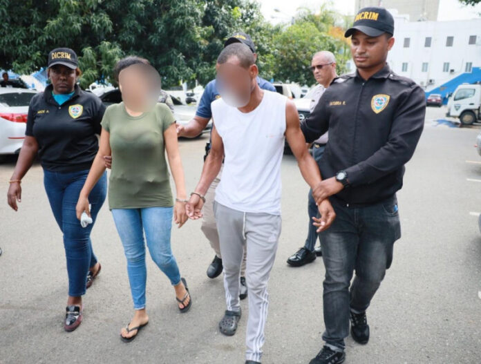 Policía apresa a pareja por muerte de niña de 7 años en Los Guandules