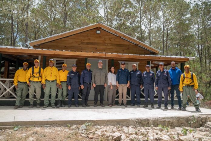 Medio Ambiente y Grupo Jaragua acuerdan coadministrar los parques nacionales Sierra de Bahoruco y Jaragua