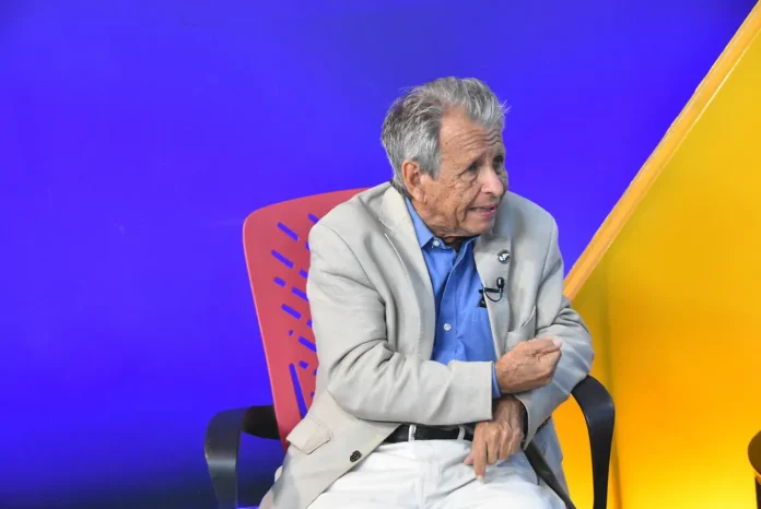 Enrique de León advierte sobre posibles fallas técnicas en Punta Catalina.