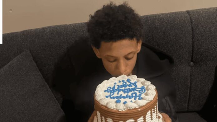 Adolescente dominicano de 14 años es asesinado en parque de El Bronx; sus padres claman justicia.