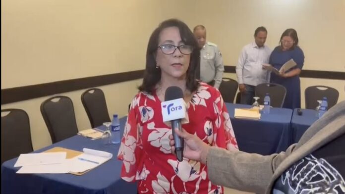 Residentes de Gascue exigen prohibición del paso de camiones y rescate del sector.