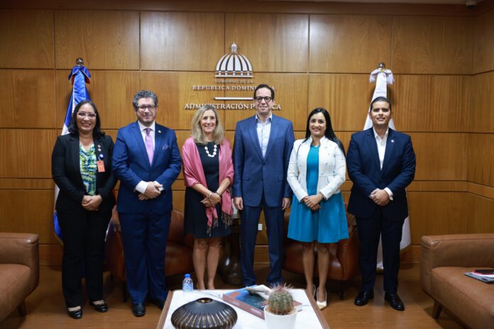 Presentan resultados de evaluación de desempeño de instituciones públicas del Poder Ejecutivo