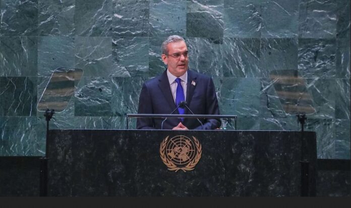 Abinader pide en la ONU cooperación internacional para enfrentar el sargazo en el Caribe