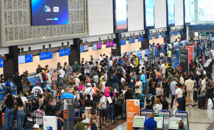 Restablecen electricidad en el AILA tras apagón que afectó a pasajeros