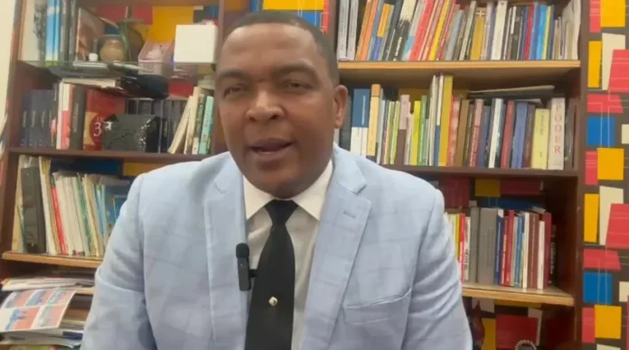 Botello llama a volver a las calles para exigir reforma a la Seguridad Social