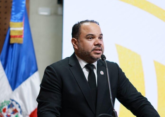 Solicitan intervención del Defensor del Pueblo por presunta crisis ambiental y de consumo en República Dominicana