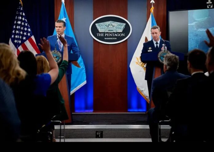 Pentágono exigirá a periodistas firmar acuerdo de confidencialidad para mantener acceso a sus instalaciones