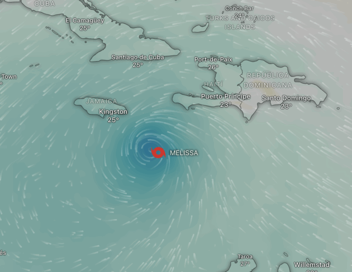 Melissa se acerca a categoría de huracán con vientos de 110 km/h