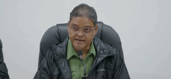 Autoridades ordenan evacuaciones obligatorias ante persistentes lluvias por la tormenta Melissa