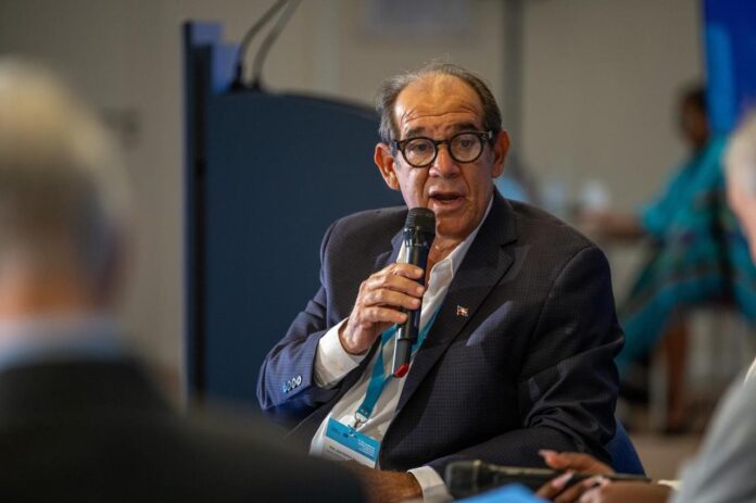 República Dominicana reafirma compromiso regional en la recolección de sargazo durante conferencia UE-Caribe