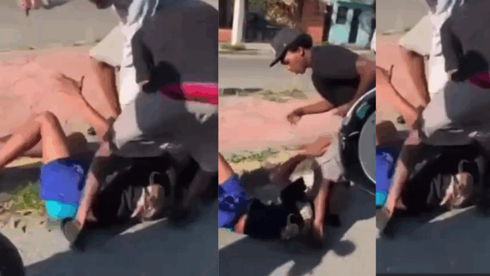 Dos jóvenes hieren a otro con arma blanca en plena vía pública en Los Mameyes