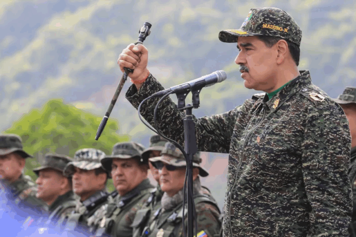 Venezuela refuerza presencia militar en la frontera ante despliegue de EE. UU.