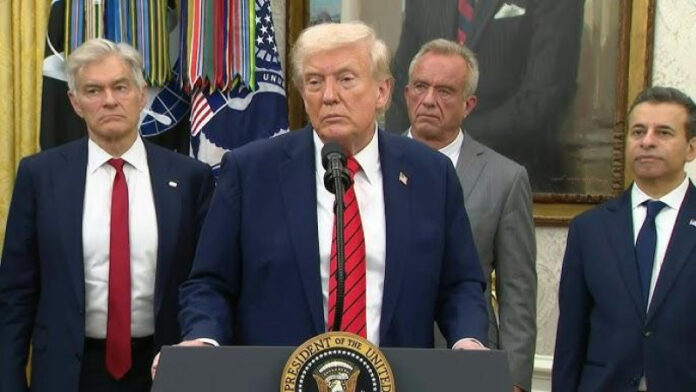 EE. UU. reporta ataque a presunto submarino con drogas en el Caribe, según declaraciones de Trump