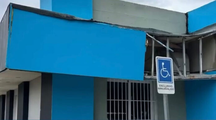 Lluvias provocan desplome parcial en hospital de Constanza