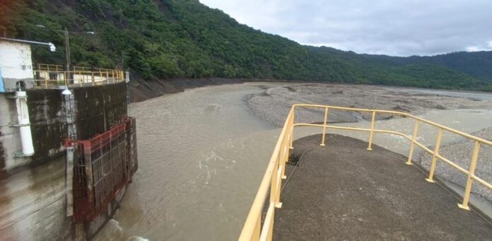 Autoridades piden precaución en el río Nizao por turbinación de presas