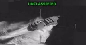 Estados Unidos informa destrucción de embarcación vinculada al narcotráfico en operativo de la Operación Lanza del Sur