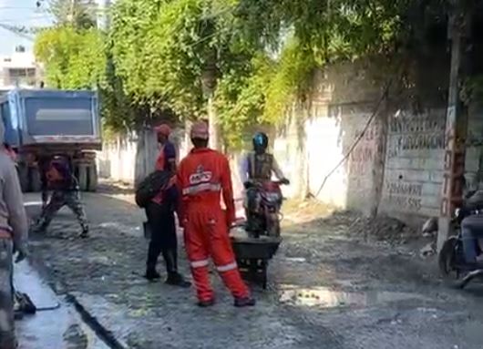 Tras reclamo popular en Somos Pueblo reparan calle del Café de Herrera