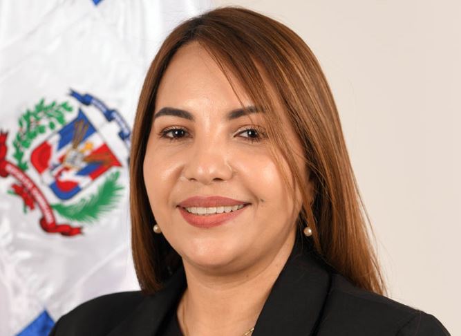 Diputada Jacqueline Fernández se desliga de situación judicial de su exesposo detenido por la DNCD