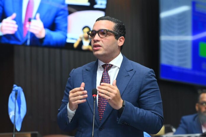 Charlie Mariotti Paz pide exonerar del ISR a trabajadores que ganen menos de RD$50,000