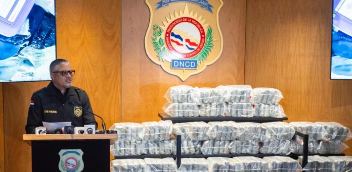 DNCD incauta 200 paquetes presumiblemente de cocaína en el Puerto Caucedo