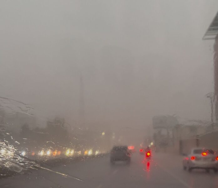 Indomet pronostica lluvias y tormentas eléctricas este martes por efectos de una vaguada