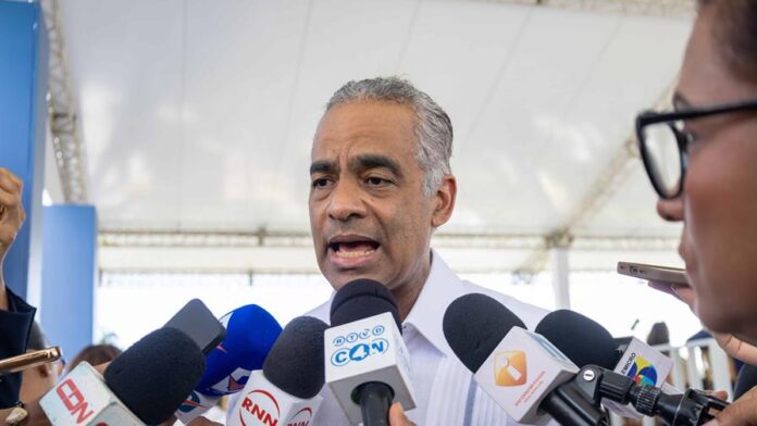 Ministro de Energía y Minas dice que el apagón se debió a una «cadena de eventos»