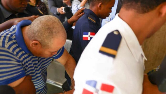 Condenan a 20 años de prisión a teniente coronel de la Policía por muerte de joven en Los Ríos